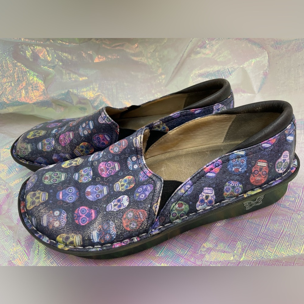 Alegria Skull Print Shoes Clogs Size 39